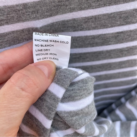 Gray Striped Tee - Size Small - Picture 4 of 4
